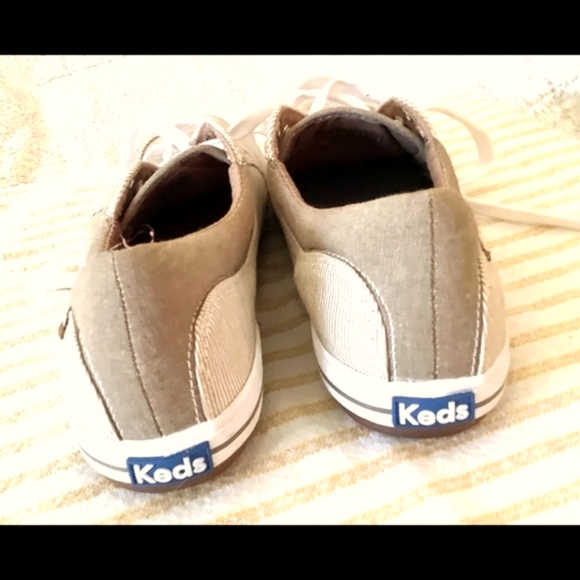 Keds Tan Beach Shoe, great condition - Picture 2 of 5
